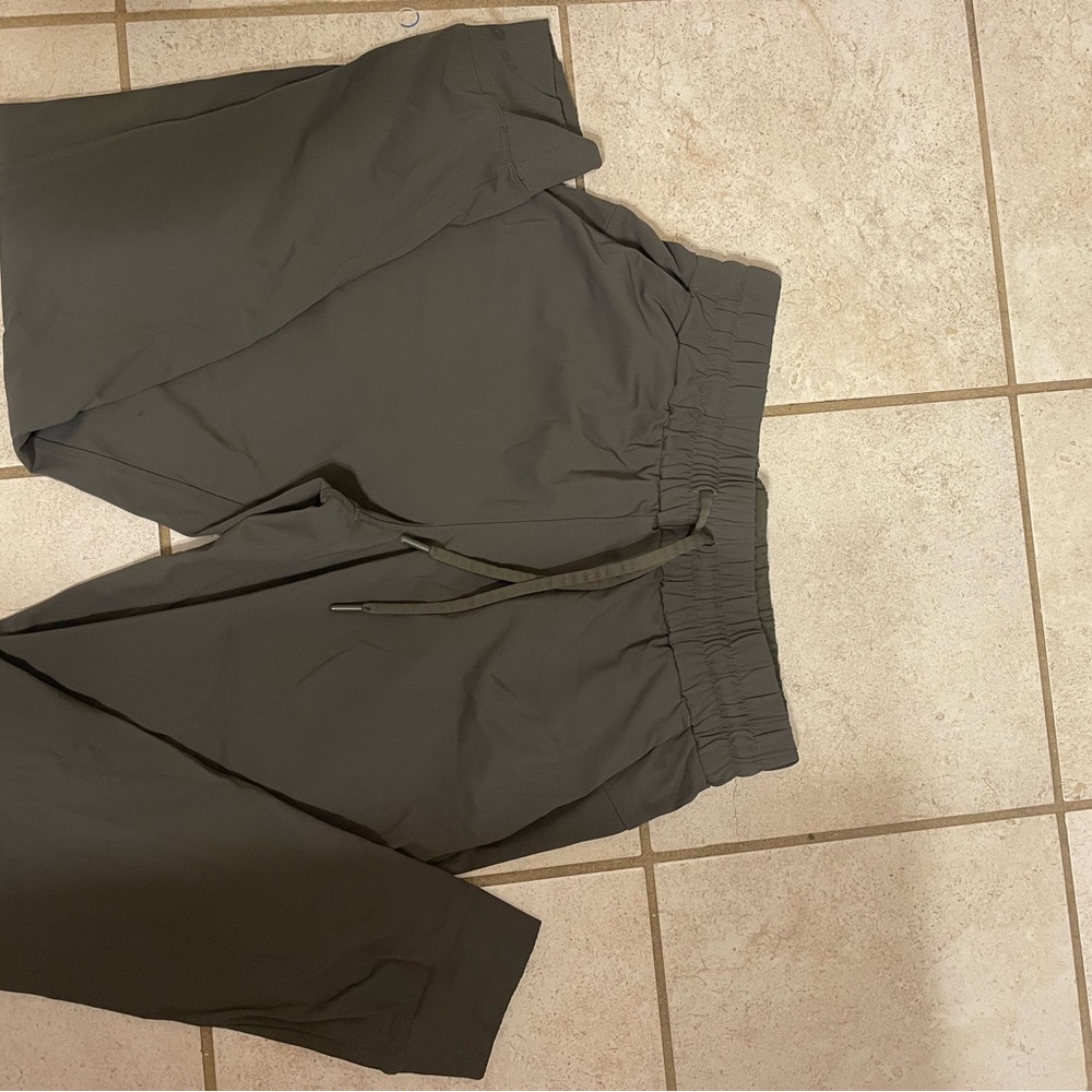 MPG Olive Travel Jogger